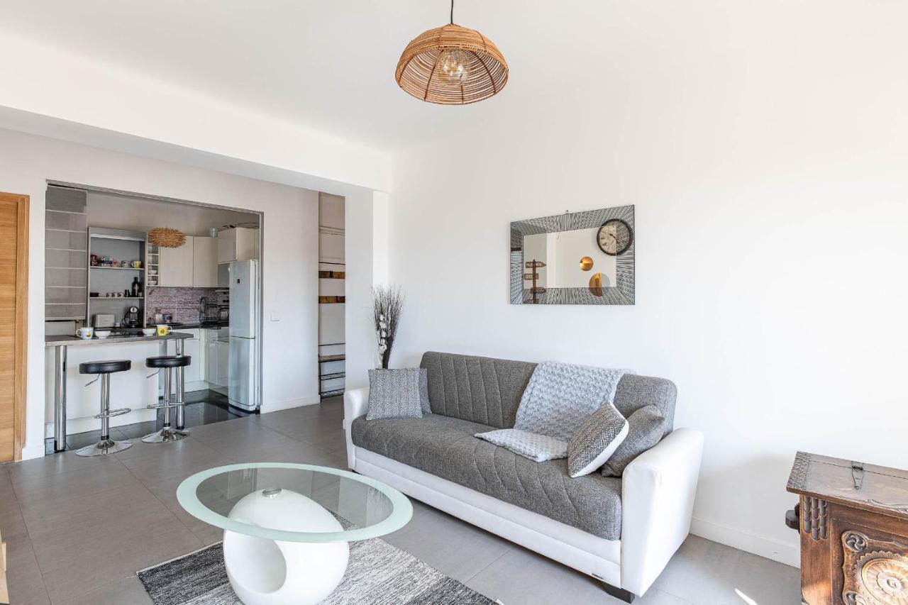 Appt Lumineux Et Spacieux Au Coeur De Cannes Esterno foto